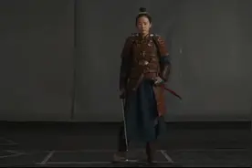 刘亦菲《花木兰》试妆花絮曝光，有少女的青涩，初到疆场的懵懂图片