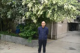 七十年代，令人羡慕的上海牌手表买到有多难图片