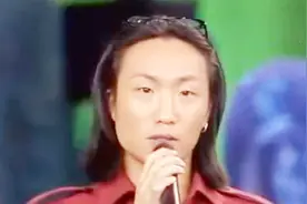 郑中基当年正红时当着费玉清的面现场教学唱歌时如何正确发声视频封面