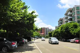 老旧小区停车一位难求，桂林这两个小区如何破解停车难题图片