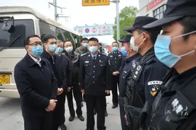 两地警务人员起争执后，江西政法委书记赴九江调研4天图片