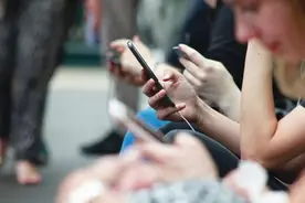 女人不要被手机毁了人生，一位丈夫的落泪之言，说了大实话图片