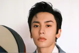 张哲瀚亲日事件后续：娃哈哈率先解约，央视称其行为伤害民族感情图片