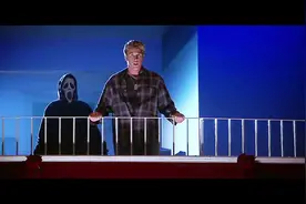 妹子舞台上即兴表演，眼睁睁看着男友被杀，观众却以为在演戏视频封面