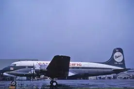 1954年中国空军误击客机事件，引发中美空战，涉事飞行员被判刑图片