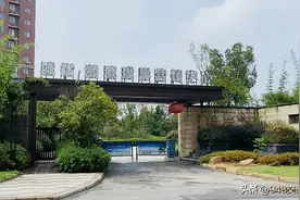 “私享花园”不再私享 武汉城投瀚城璞岸小区业主走上维权路图片