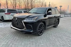 全新黑武士雷克萨斯LX：霸气外观不输宝马X7，越野不输奔驰G图片