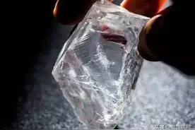 1937年，山东郯城一农民捡到一颗超大钻石，最终弄哪去了？图片