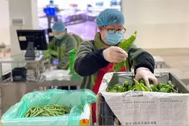 同心防疫·守望相助！爱心涌动都江堰图片