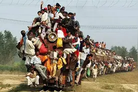 被拖垮的印度，印度只有1亿‘正常’人？种姓制度根深蒂固的印度图片