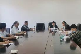 西昌市派驻教体科局纪检监察组：严查教育乱收费问题图片