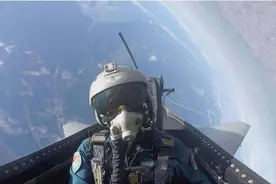 连续飞行10小时，空军歼击机南海创下新纪录，战略意义重大图片