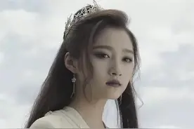 噗呲，胡军变“糊军”，关晓彤变“蜘蛛精”，《图兰朵》笑死我了图片