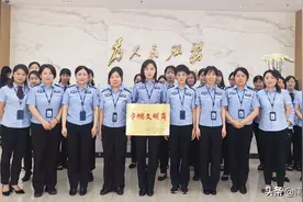 巾帼有志 强国有我！——南京市各界女性热议习近平总书记在庆祝中国共产党成立100周年大会上的重要讲话精神图片