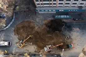 西宁道路塌陷事故，揭开城市“地下伤疤”图片