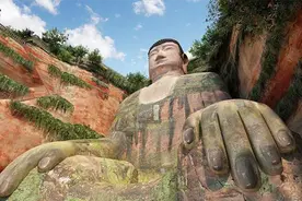 62年政府修缮乐山大佛，在心脏处发现一个洞，揭开1200年前的传说图片