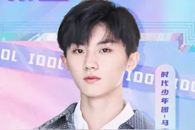 马嘉祺事件越来越严重，首个圈内人已经开撕，官媒也亲自下场点名图片