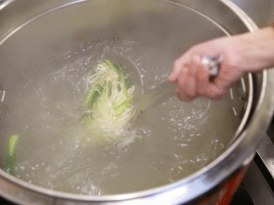 「十堰美食」排队365天,90%的十堰人都吃过的这碗面,却很少人知道它还有家分店