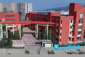 高新五小学生到食堂吃饭饭卡竟欠费，家长：之前卡里还有余额400多图片
