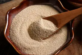 别用酵母粉了，教你自制“老酵头”，5块钱能用一年，发面快又好图片