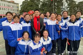 高中最后一堂课，仁怀这位老师哭了图片