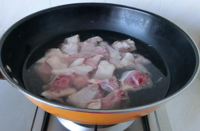 刚吐完花胶 2026年吃完花胶反胃恶心