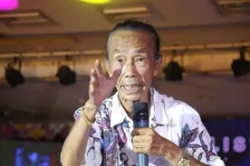 香港特首称为"鬼手"的高人，缩骨功能缩成"书本厚"，身世解迷图片