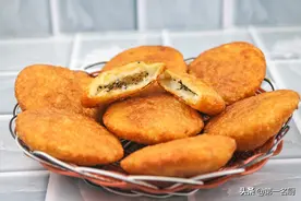这才是炸糖糕的正确做法，酥脆香甜、油而不腻，咬一口甜到心里图片