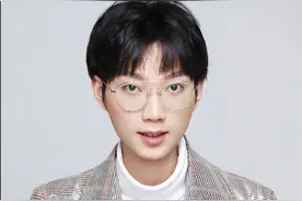 王者荣耀主播人气榜：孤影粉丝牌暴跌五万，剑仙全网第十七名图片