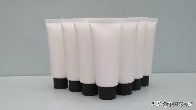 北国杏花初绽，江南已是油菜花漫山，“可甜可盐”的彩色油菜花，爱了！