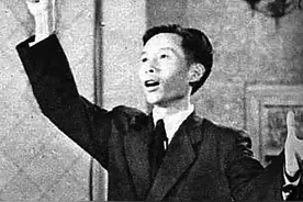 他是冼星海的学生，是大型歌舞史诗《东方红》合唱的首席指挥，从17岁开始，一生指挥上千场《黄河大合唱》图片
