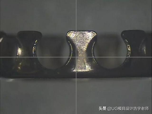 一体式保持架冲压模具优化改进