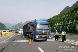 最新通告！河北货车车（轴）型收费标准来了图片