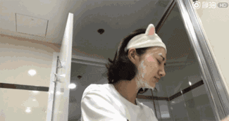 直播洗脸竟成了明星抢流量的绝招！氨基酸泡泡洁面，素颜更自信