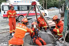 119消防宣传月 | 救援装备之救援三脚架图片