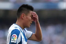 耻辱0-1后，武磊更绝望！2大西媒狠批+评分倒数第1，球迷说出心声图片