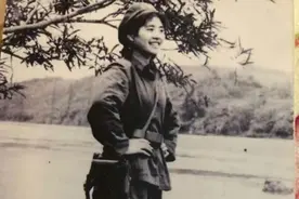对越自卫反击时的最美通信女兵王洁，退伍后的遭遇，让人不禁落泪图片