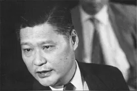 校花袁永熹和叶公超结婚后，却被当众嫌弃，最后她携子出走40年图片