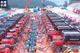 日产气350万立方米！首个探明储量超千亿方深层页岩气田一期建成图片