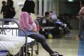 中国孕妈产下“黑人宝宝”，老公以为抱错，婆婆：我知道原因了图片