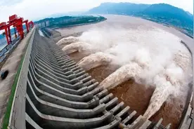 湖北待建的一座高铁站，将按9台22线规模建设，等级为特等站图片