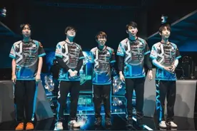 准确率高得离谱！玩家敲代码预测S赛，RNG与FPX将会师决赛？图片