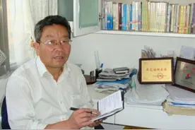 默冉老师讲故事图片