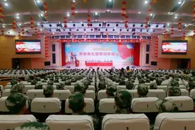 部队首长出席！陕西“超大牌”开学典礼火了图片