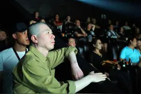 周星驰26亿公司签过对赌协议？张国立被冯小刚拉下水一天干18小时图片