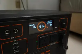 电小二太阳能户外电源2200快充，一站式解决家庭应急用电图片