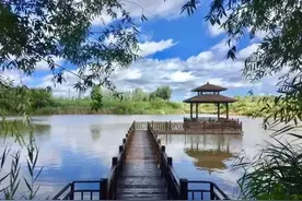 寻找梦境里的古老村落、碧海蓝天、静谧温泉…来这里体验“向往的生活”吧！图片
