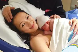 为何许多女明星宁愿肚子上留疤也要选择剖腹产？背后也是有苦衷的图片
