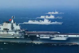 美国海军发布照片，近距离跟踪中国航母图片