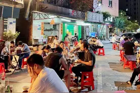广东没有菜单的夜宵摊，30年只卖一条鱼，2人45元吃饱，霸气图片